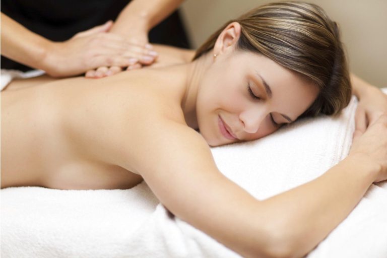 https://www.istockphoto.com/photo/woman-having-a-massage-gm510106343-46110246?phrase=Swedish%20Massage