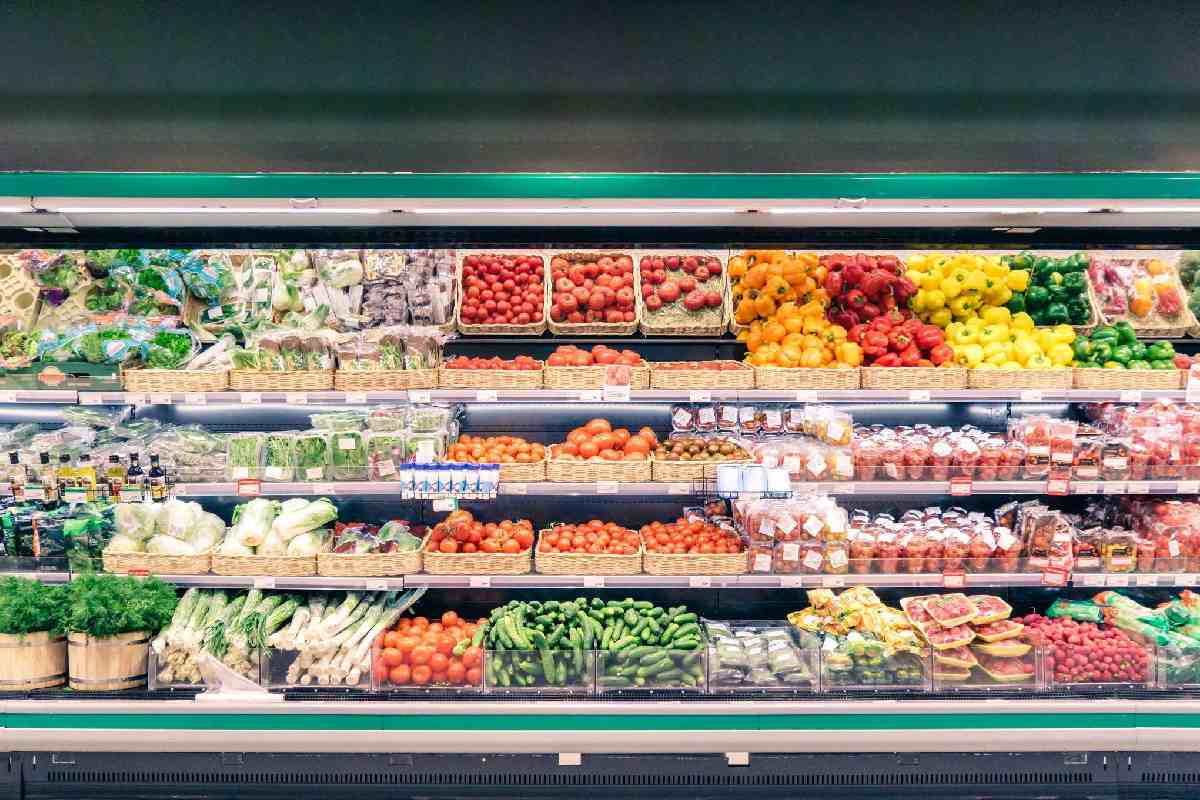Fresh and healthful food will soon be available in a nearby store.